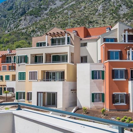 Lavender Bay Apartment F8 Donji Morinj Kültér fotó