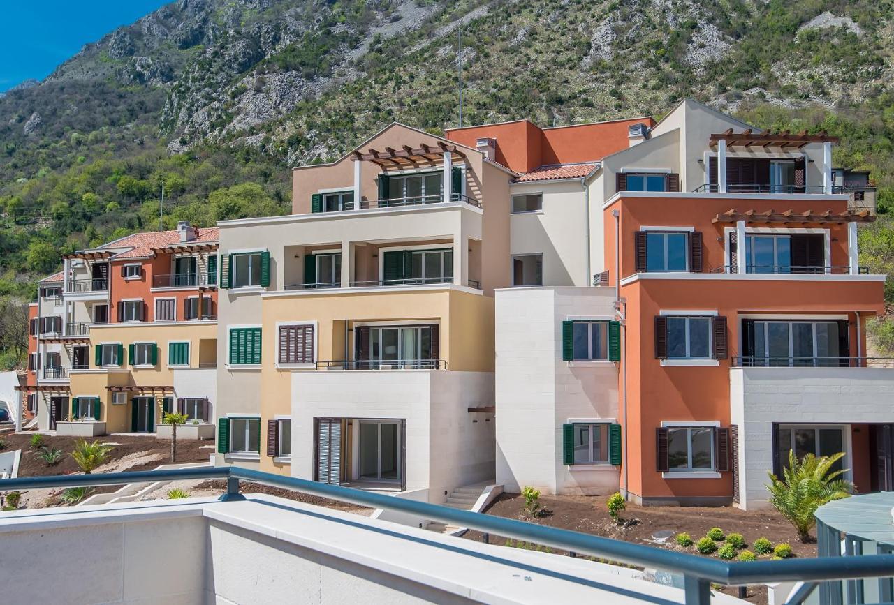 Lavender Bay Apartment F8 Donji Morinj Kültér fotó