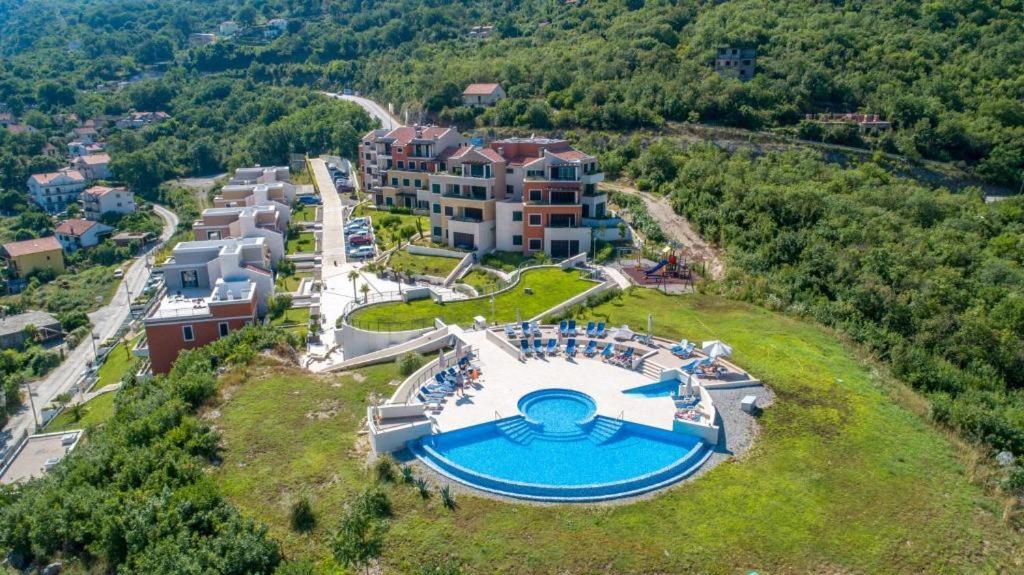 Lavender Bay Apartment F8 Donji Morinj Kültér fotó